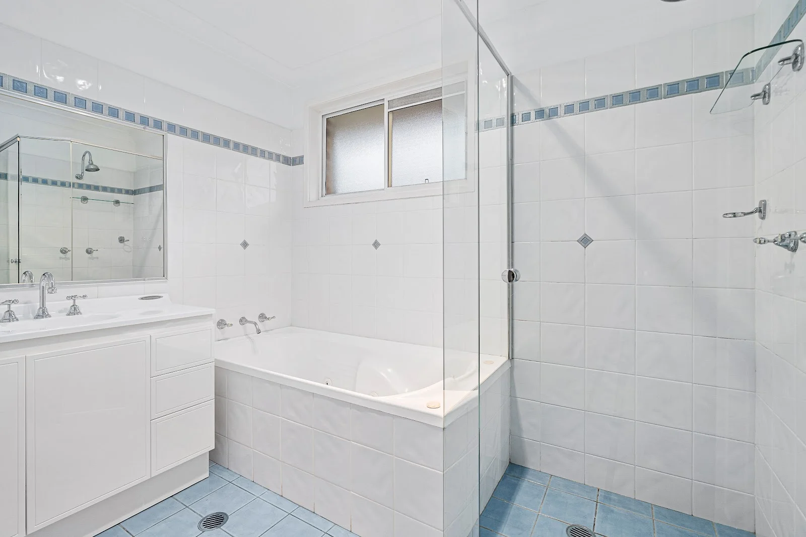 Additional image 3 of 10 Piper Close, Milperra NSW 2214