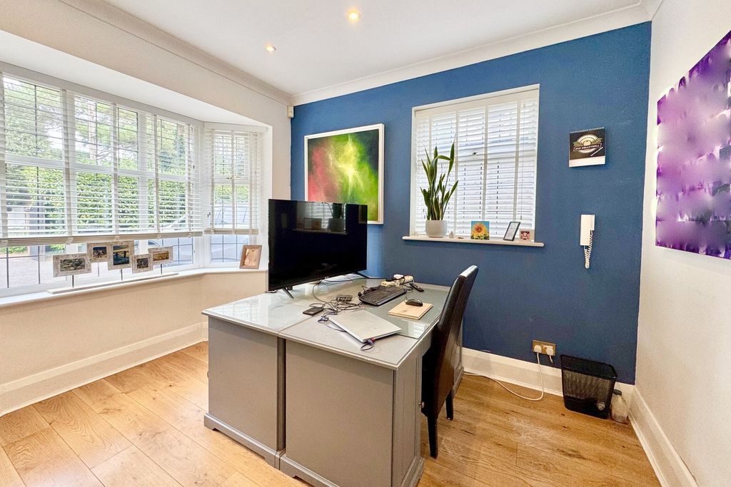 Additional image 17 of 6 bed detached house for saleGlenferness Avenue, Talbot Woods, Bournemouth BH3