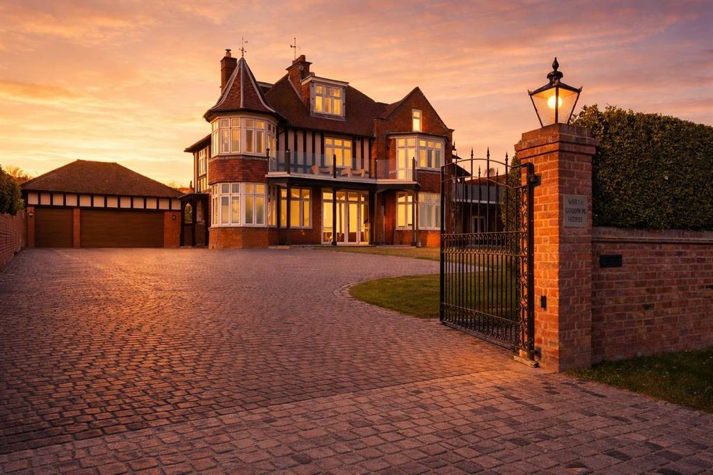 Additional image 55 of 6 bed detached house for saleCliff Promenade, Broadstairs CT10