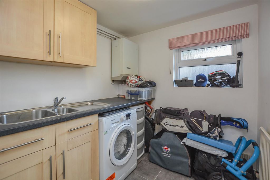 Additional image 7 of 3 bed terraced house for saleWoodman Road, Warley, Brentwood CM14
