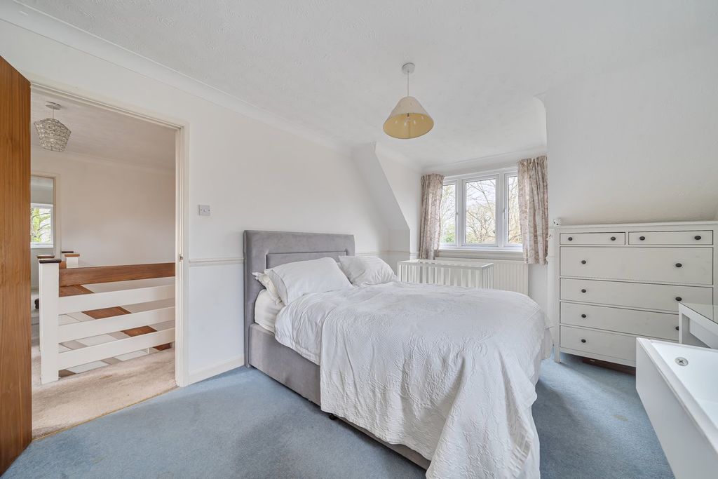 Additional image 9 of 3 bed chalet for saleLyndhurst Road, Brockenhurst SO42