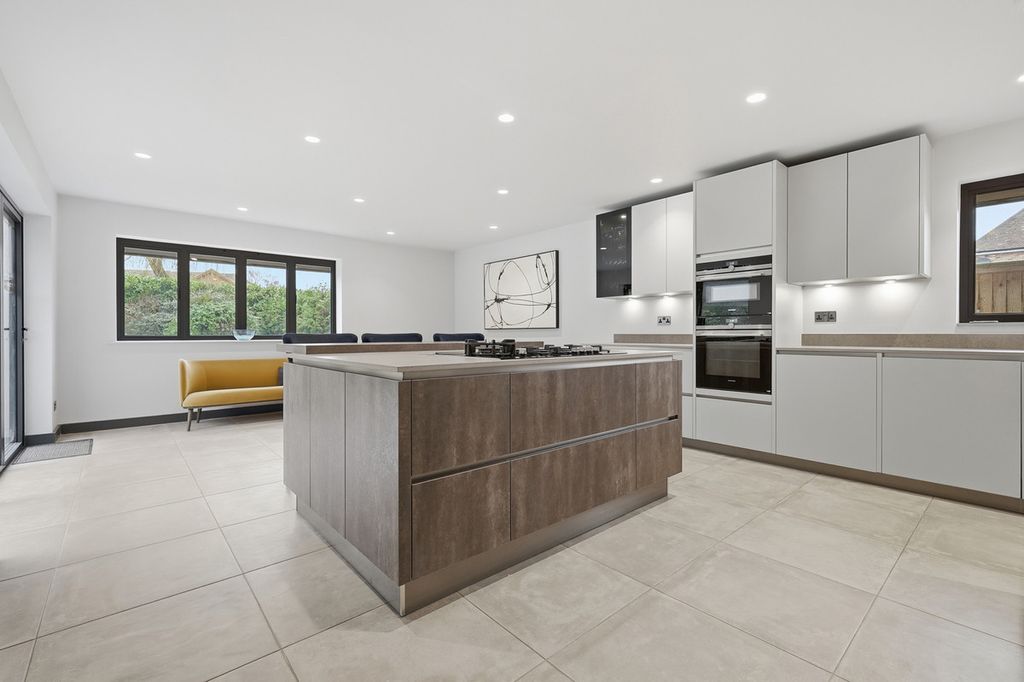 Additional image 9 of 5 bed detached house for saleHeronway, Brentwood CM13