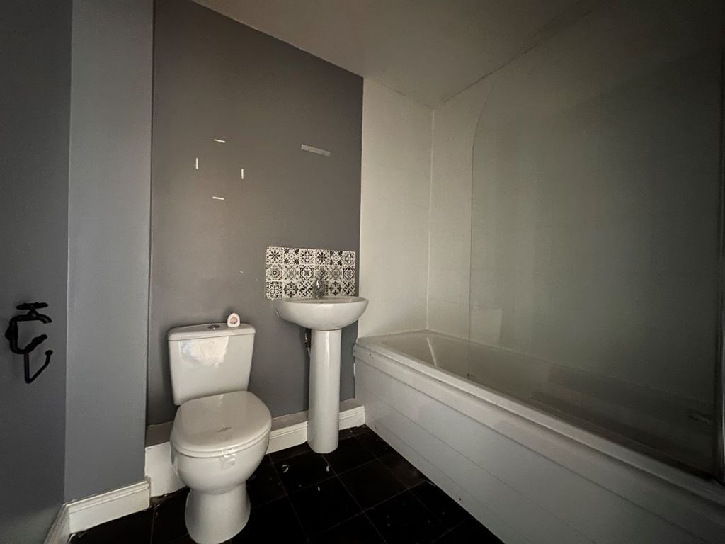 Additional image 6 of 2 bed flat for saleApartment 33 Perseverance Mills, Westbury Street, Elland, West Yorkshire HX5