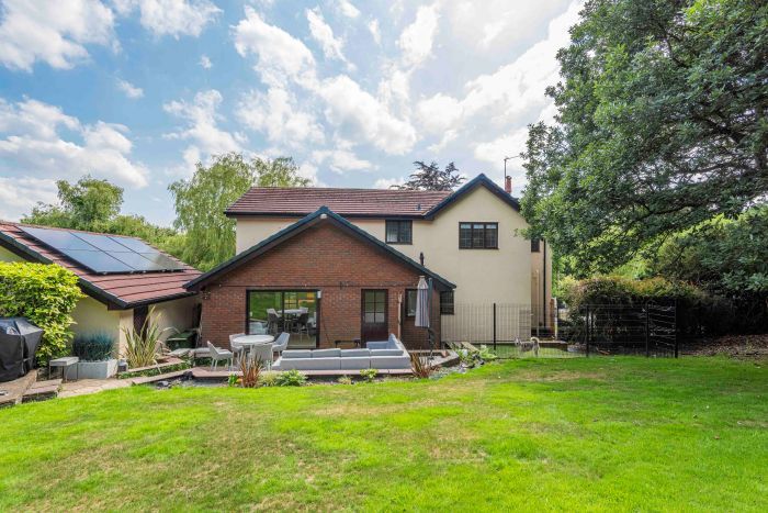 Additional image 43 of 4 bed detached house for sale10 Ravenswood Drive, Heaton, Bolton BL1