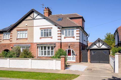 Muncastergate, Heworth, York YO31