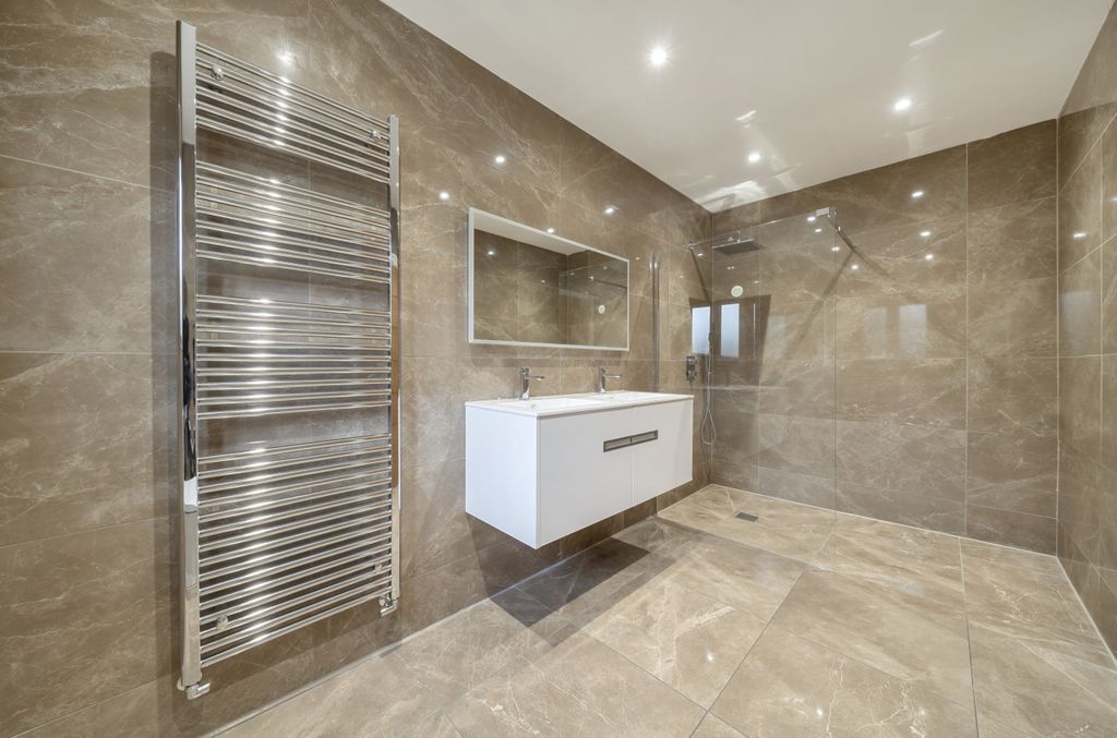 Additional image 18 of 5 bed detached house for saleCroydon Road, Keston, Kent BR2
