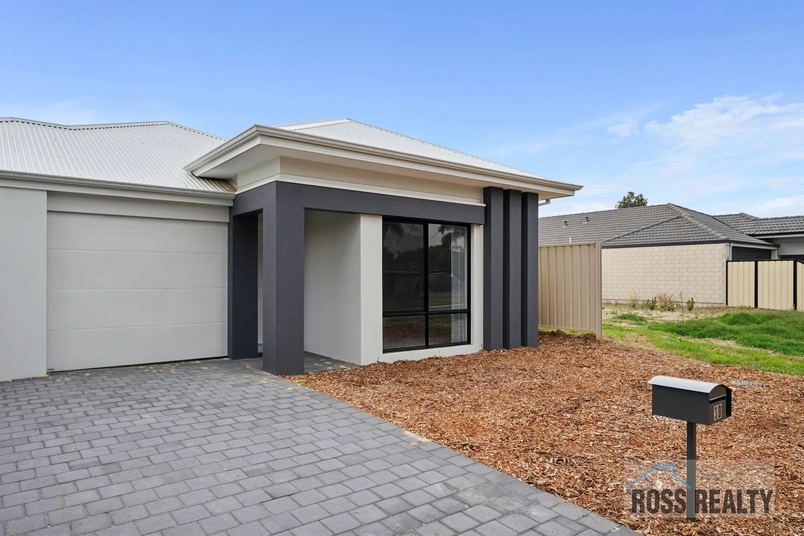 10 Rennison Street, Beckenham WA 6107