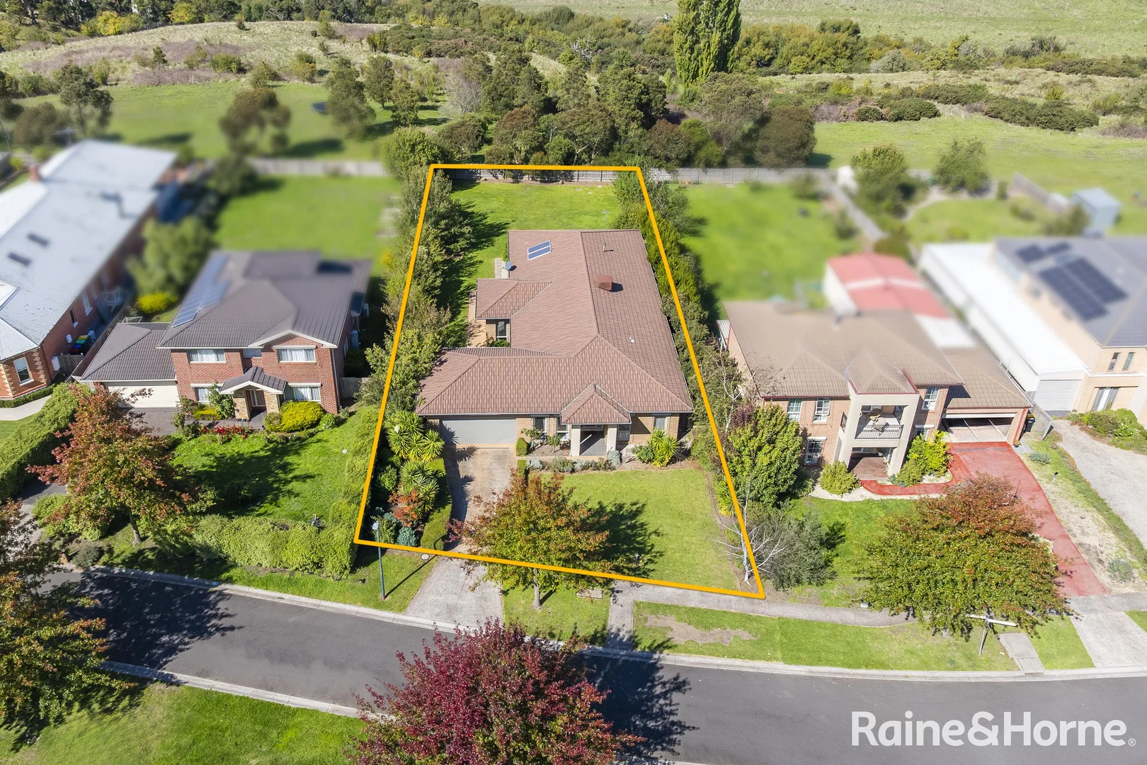 Additional image 23 of 12 Cassandra Close, Gisborne VIC 3437