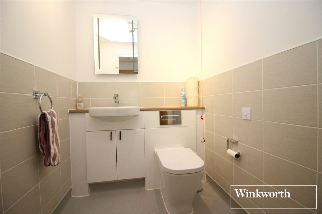 Additional image 10 of 2 bed flat for saleStudio Way, Borehamwood, Hertfordshire WD6