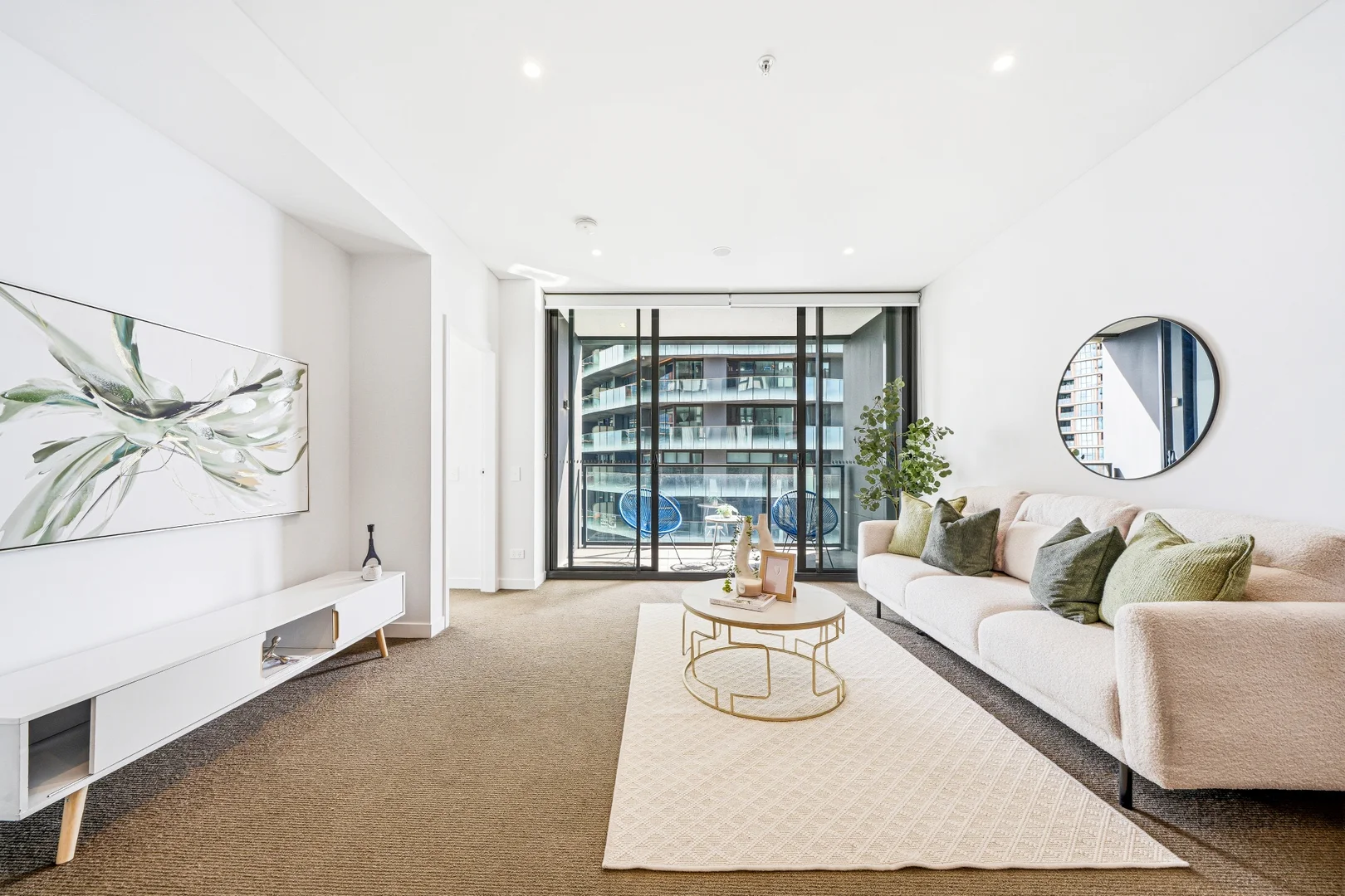 2408/486 Pacific Highway, St Leonards NSW 2065 photo 3