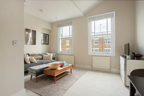 Overstone Road, Brackenbury Village, Hammersmith W6