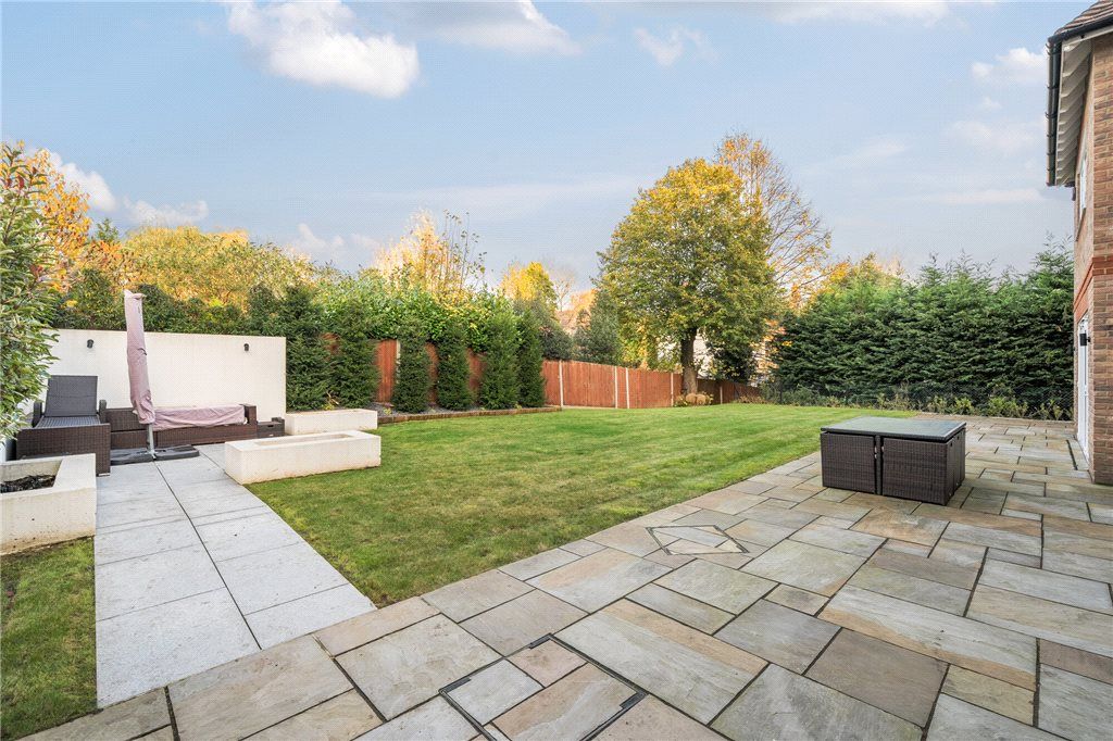 Additional image 39 of 6 bed detached house for salePlaistow Lane, Bromley BR1