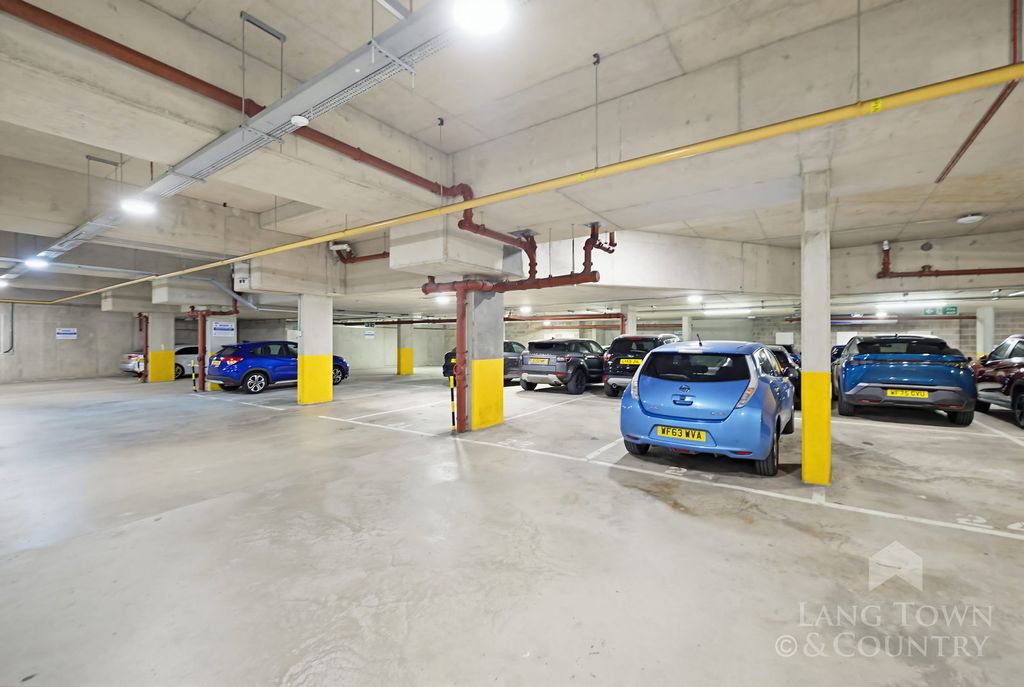 Additional image 21 of 2 bed penthouse for saleThe Azure, Cliff Road, The Hoe PL1
