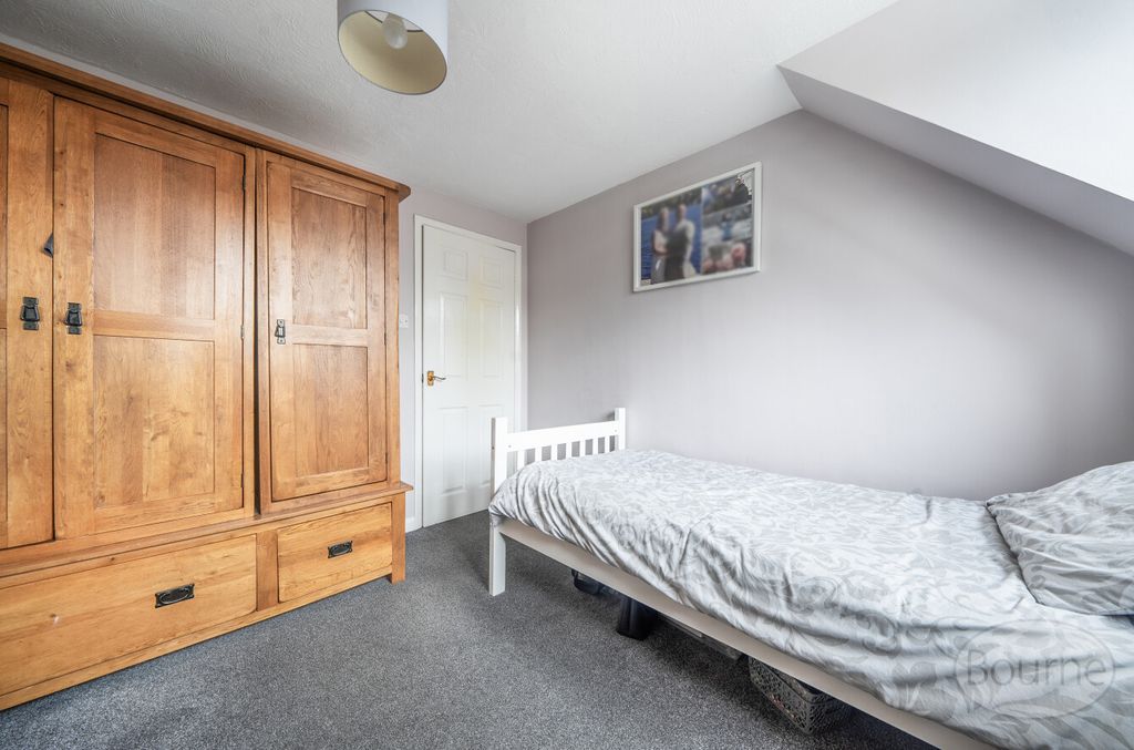 Additional image 12 of 3 bed detached house for saleHeathcote Road, Bordon, Hampshire GU35