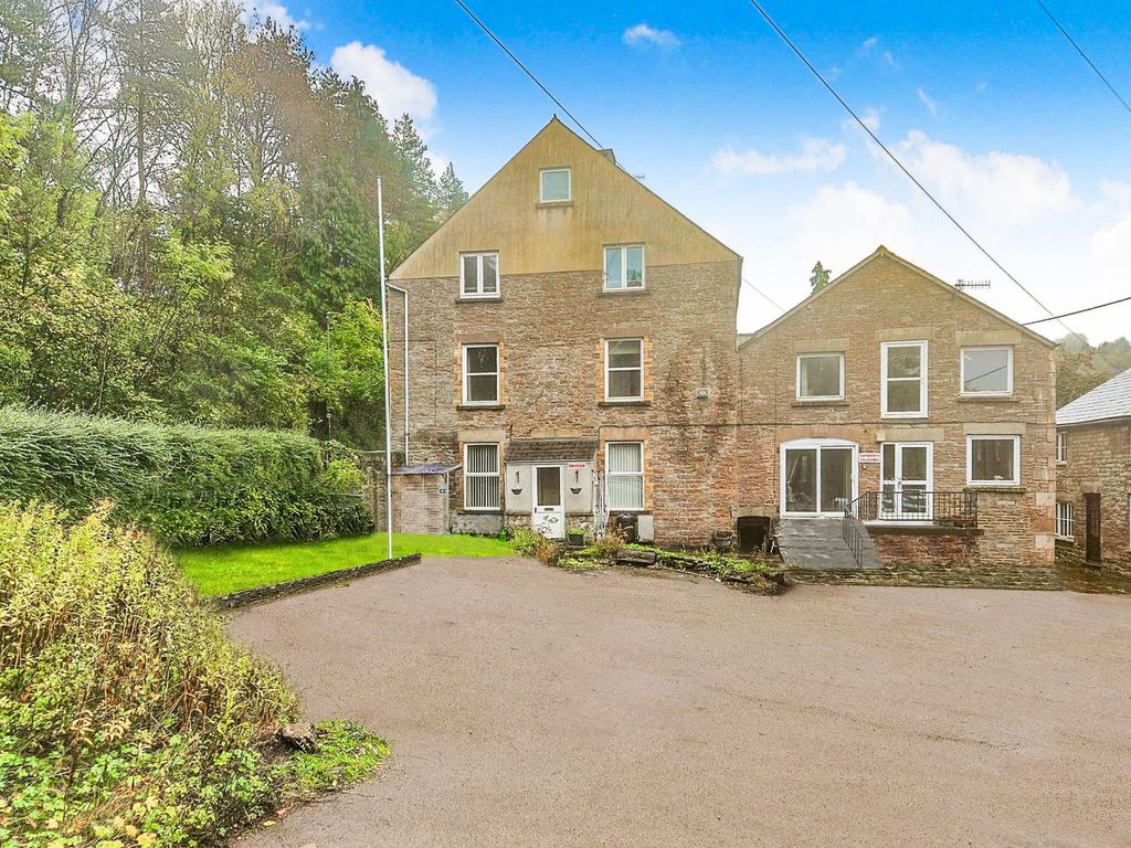 6 bed detached house for saleMoorfield Avenue, Blakeney GL15