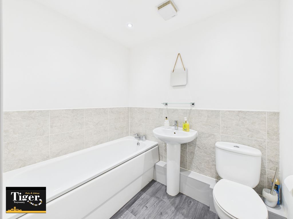 Additional image 17 of 2 bed flat for saleQueens Promenade, Bispham, Blackpool FY2