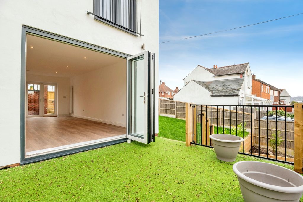 Additional image 3 of 4 bed detached house for saleCoppice Lane, Brierley Hill DY5