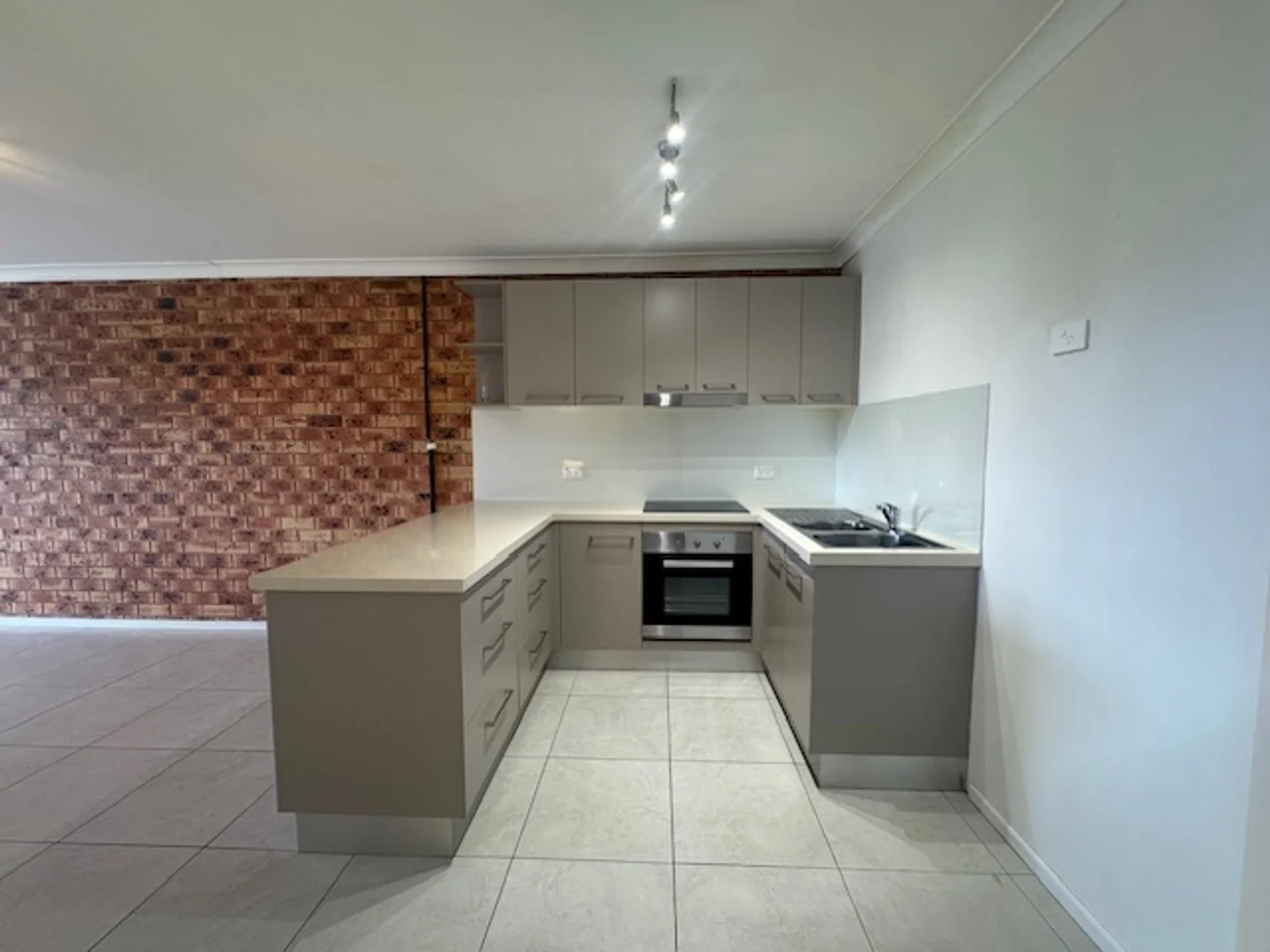 Additional image 4 of 2/8 Gosford Close, Grafton NSW 2460