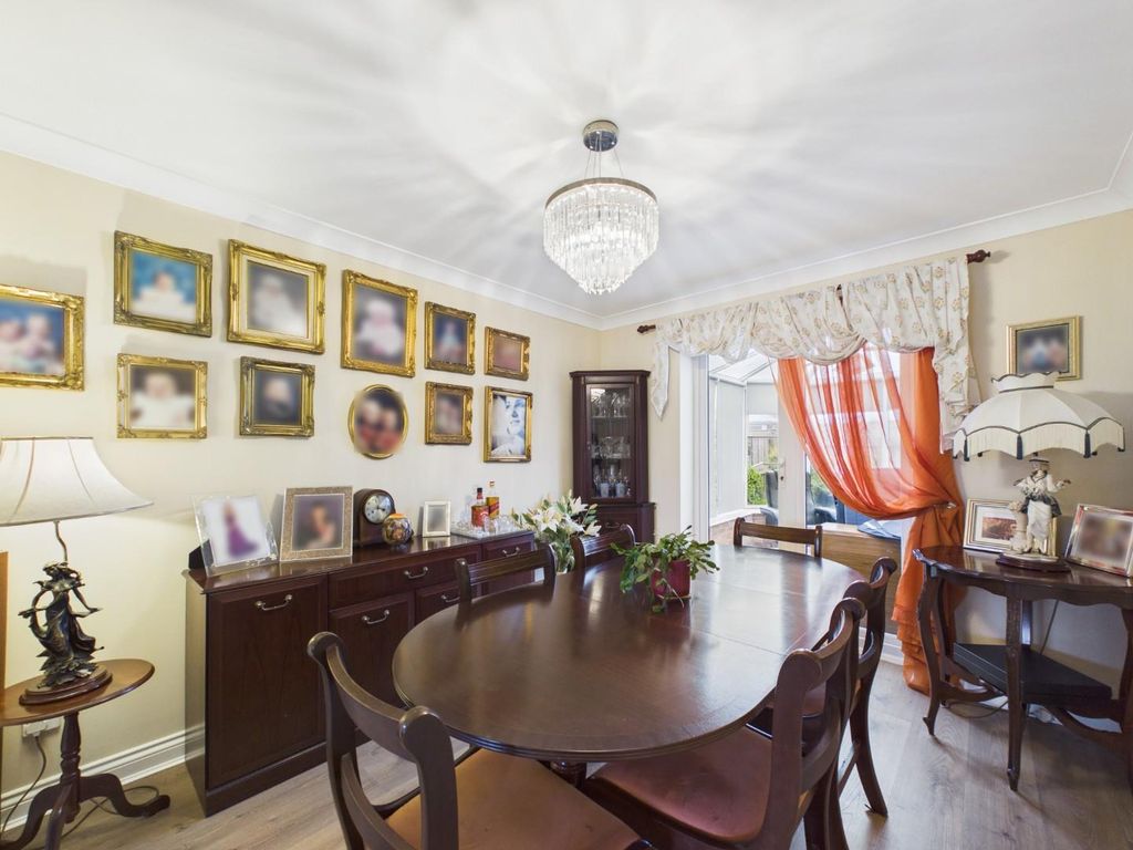 Additional image 11 of 5 bed detached house for sale5 Bed Detached House, Aysgarth Rise, Bridlington YO16