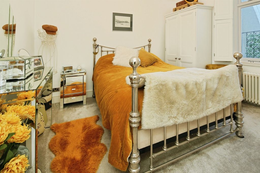 Additional image 16 of 3 bed flat for saleSussex Square, Brighton BN2