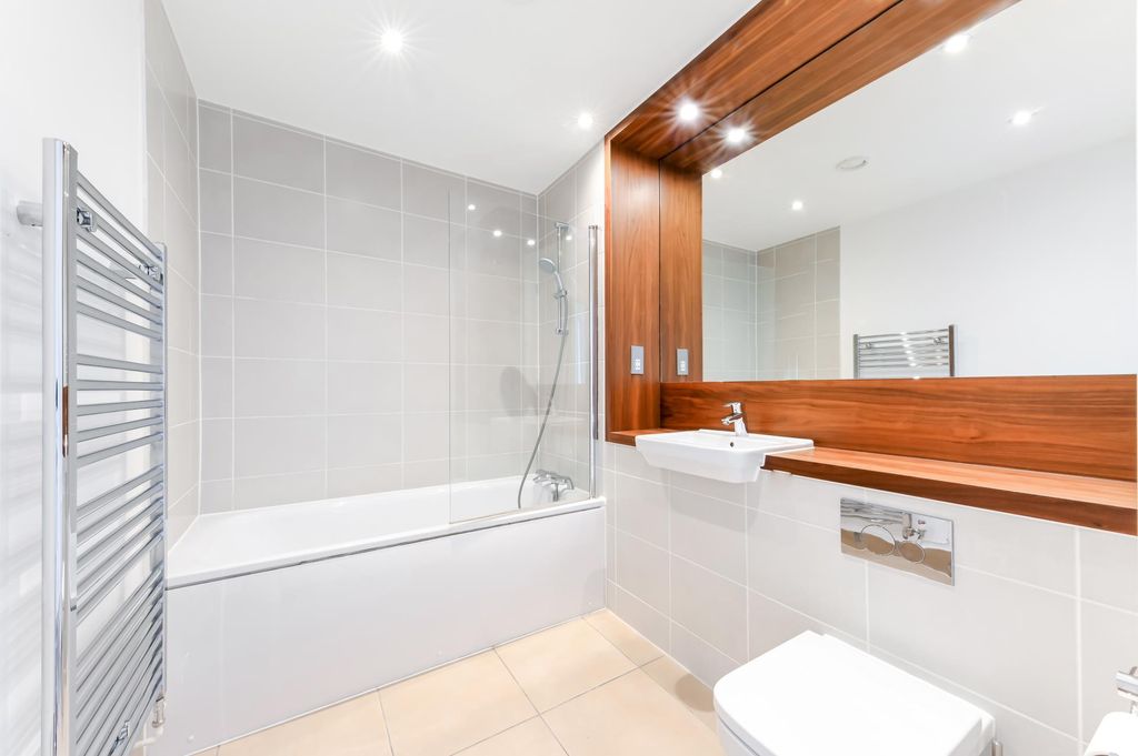 Additional image 11 of 3 bed semi-detached house for saleReynard Way, Brentford TW8