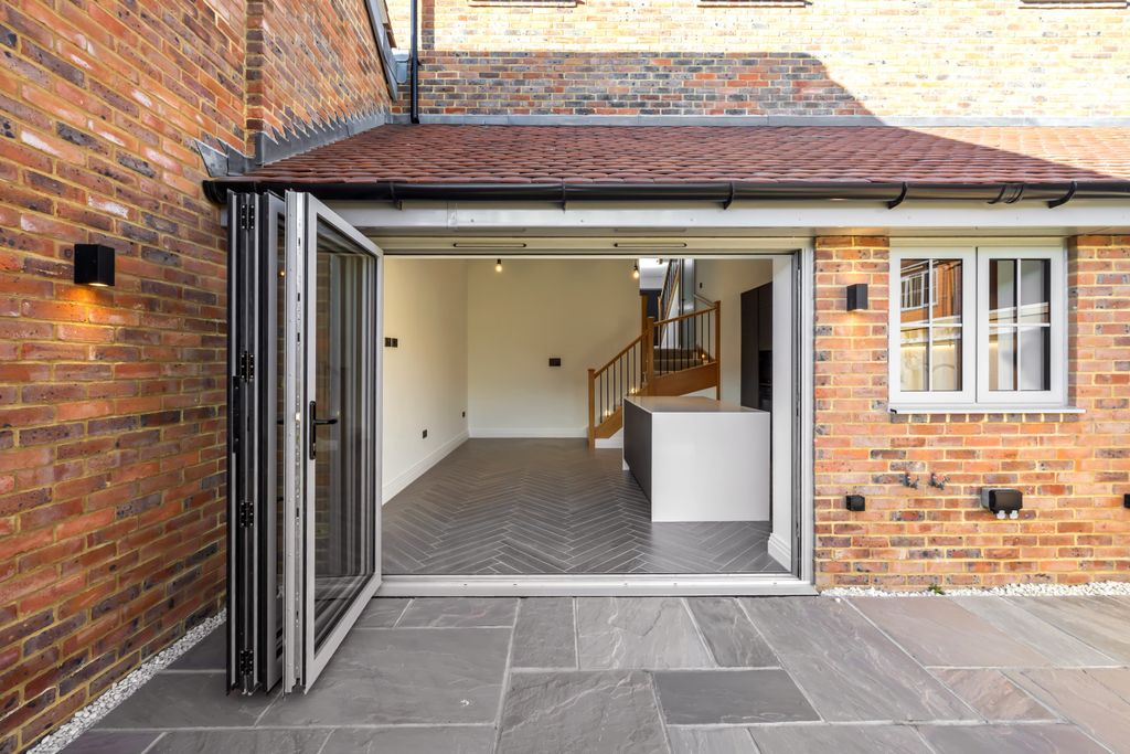 Additional image 14 of 3 bed semi-detached house for saleSkylarks, Brighton BN2