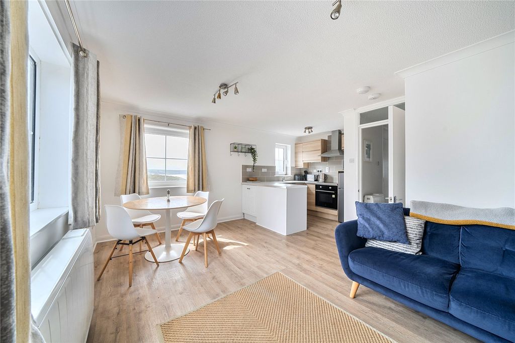 2 bed flat for saleBay View Road, Woolacombe, Devon EX34 photo 2