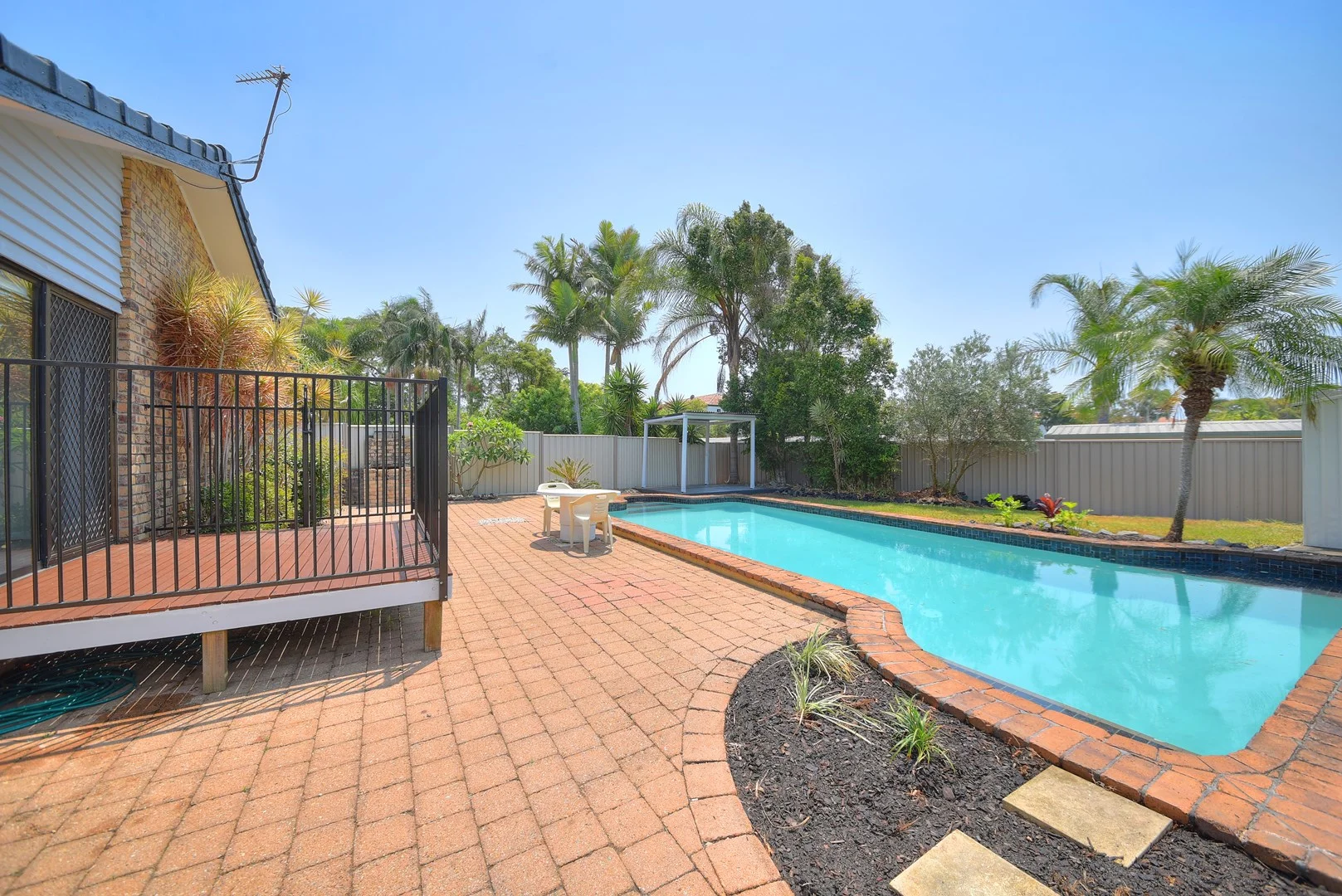 Additional image 9 of 19 Alec Avenue, Mermaid Waters QLD 4218