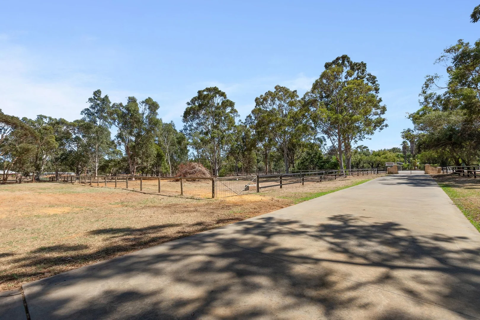 Additional image 34 of 10 College Court, Serpentine WA 6125