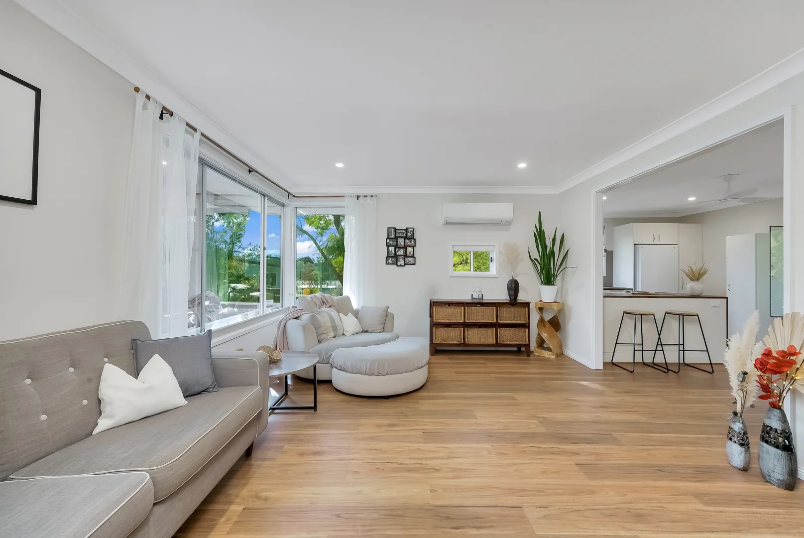 Additional image 2 of 8 Koolinda Avenue, Point Clare NSW 2250