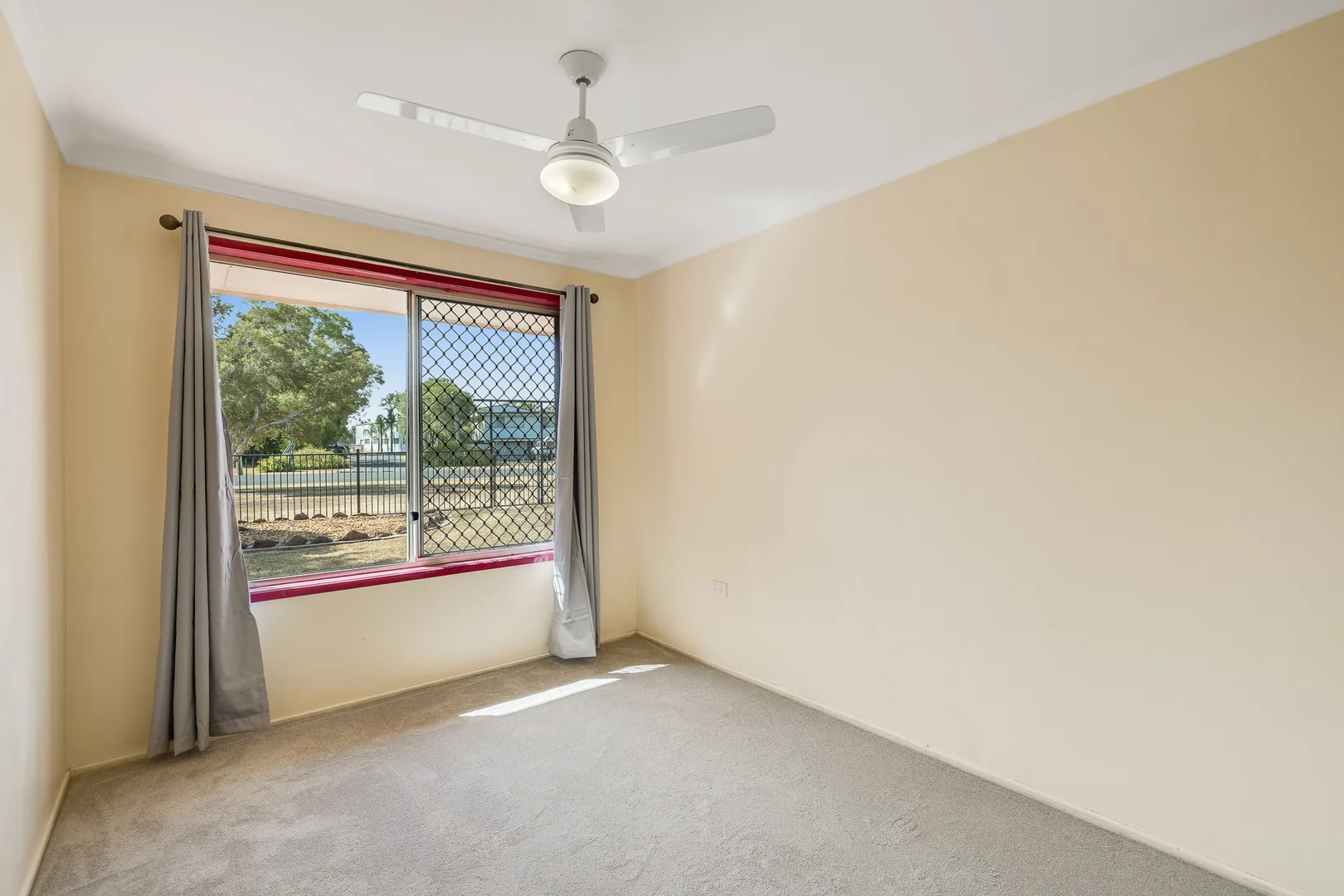 Additional image 8 of 42 York Street, Oakey QLD 4401