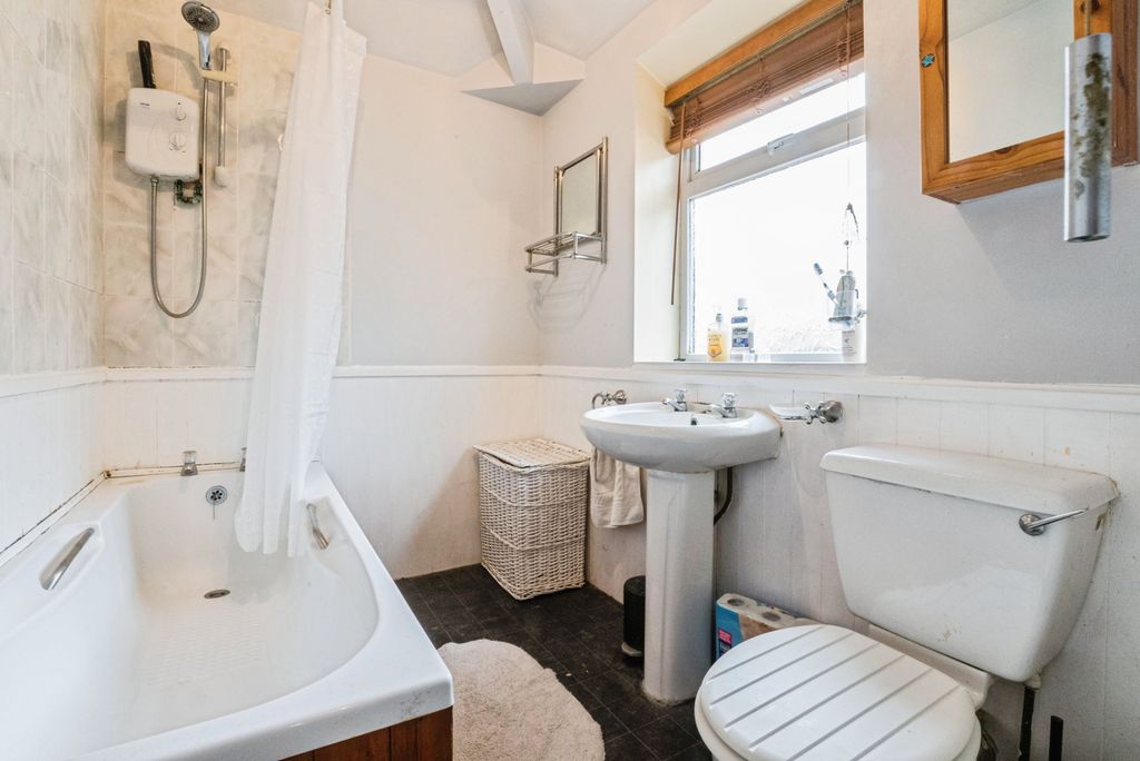 Additional image 17 of 3 bed semi-detached house for saleLyddesdale Avenue, Thornton-Cleveleys FY5
