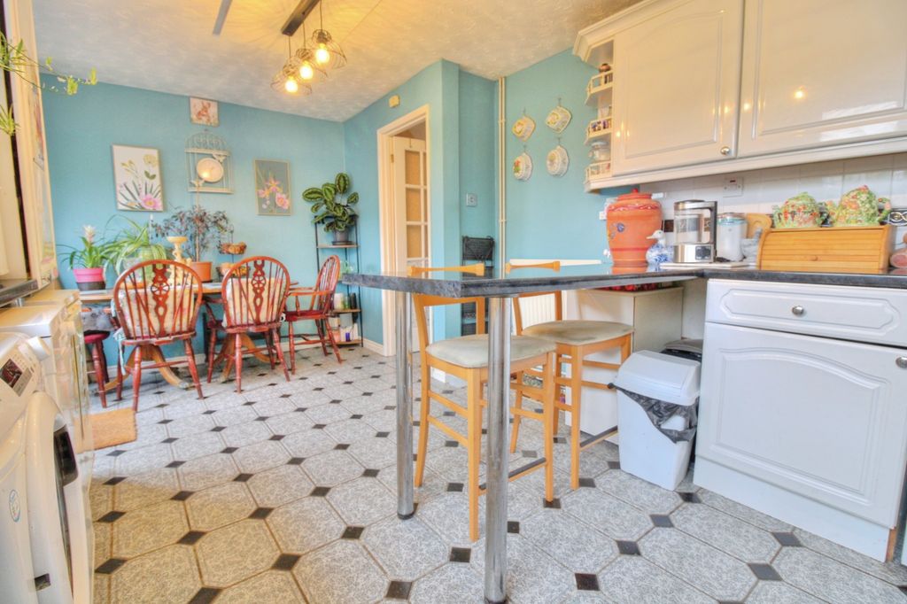 Additional image 7 of 3 bed semi-detached house for saleChurchill Way, Brackley NN13