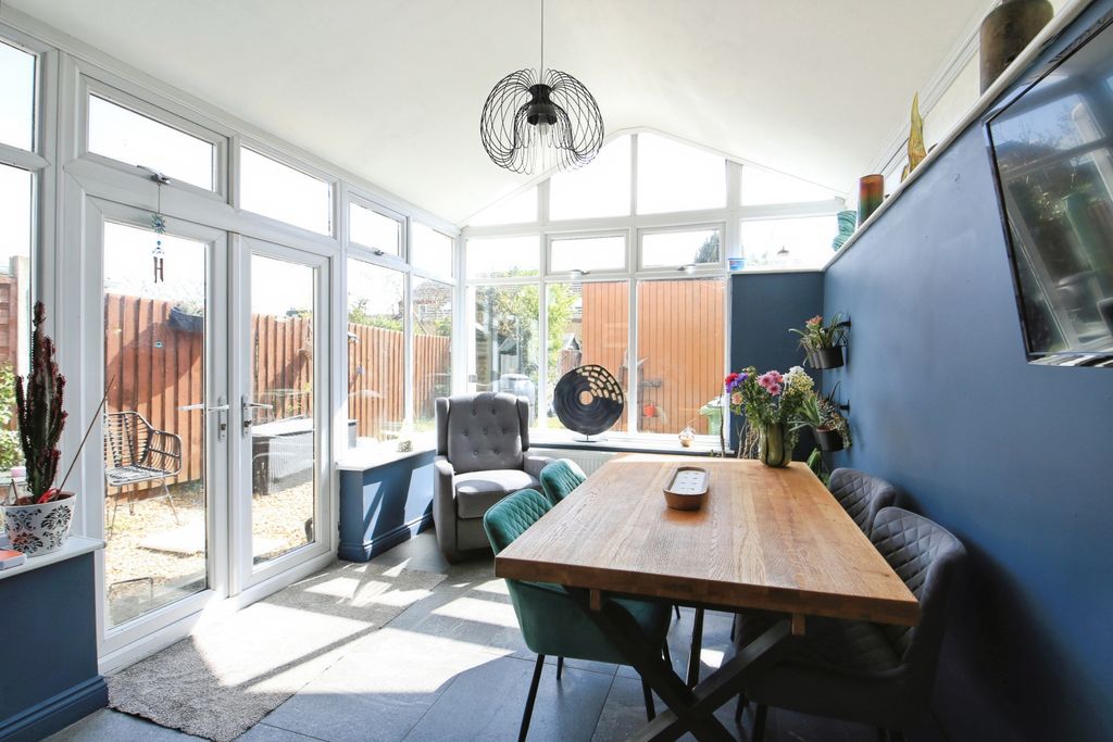 Additional image 4 of 3 bed semi-detached house for saleQueens Walk, Peterborough PE2