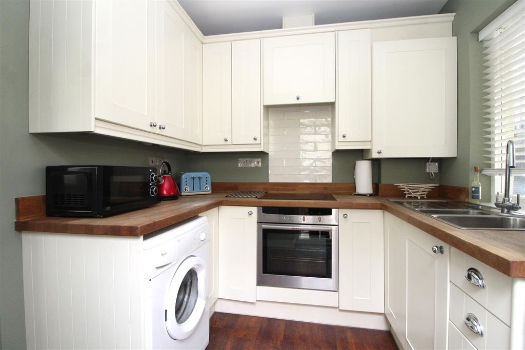 Additional image 6 of 3 bed flat for saleVictoria Parade, Broadstairs CT10