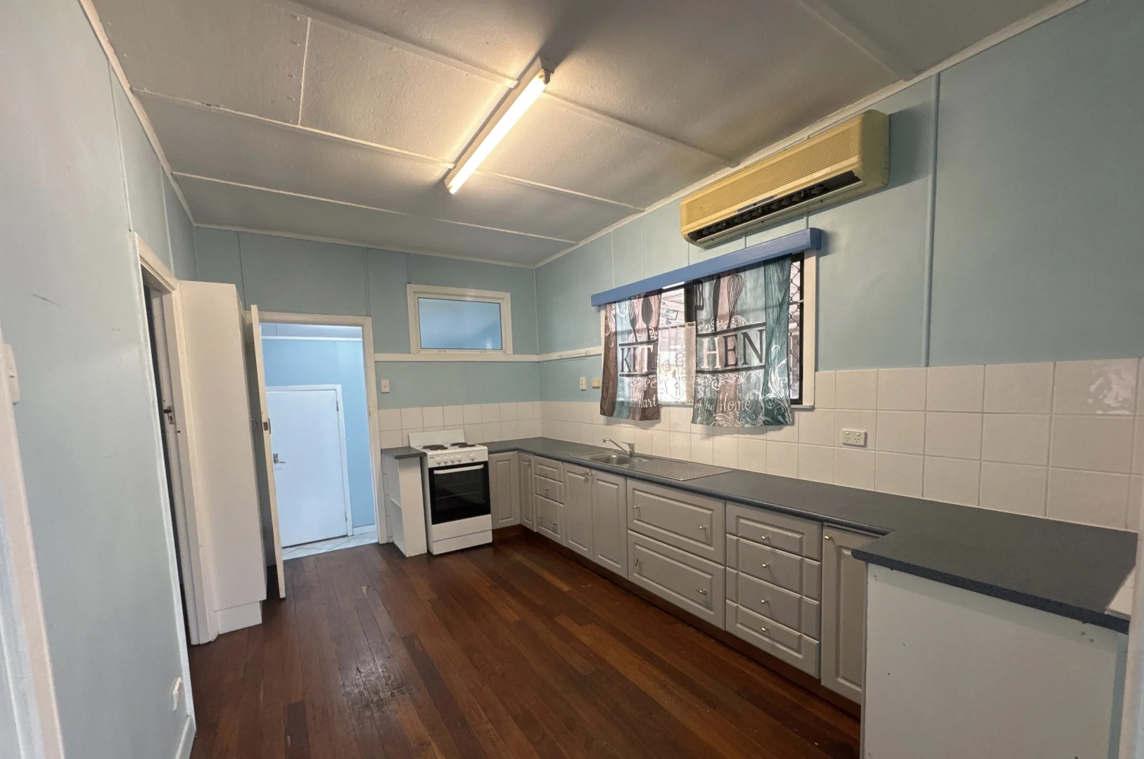 2/10 Dora Street, Mount Isa QLD 4825 photo 3