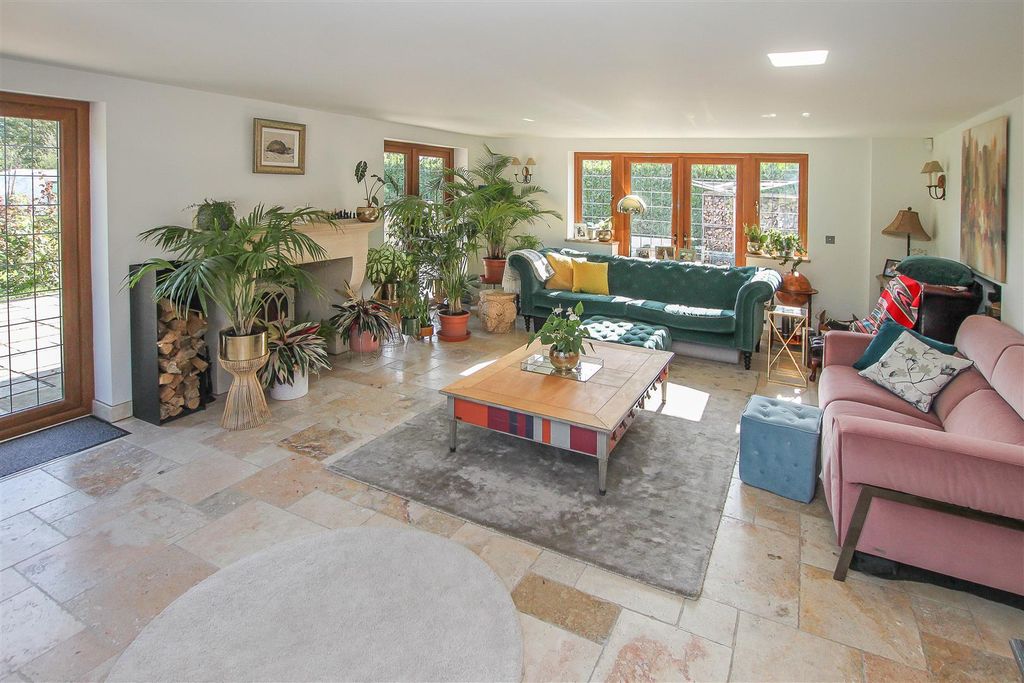 Additional image 16 of 6 bed detached house for saleHay Green Lane, Hook End, Brentwood CM15