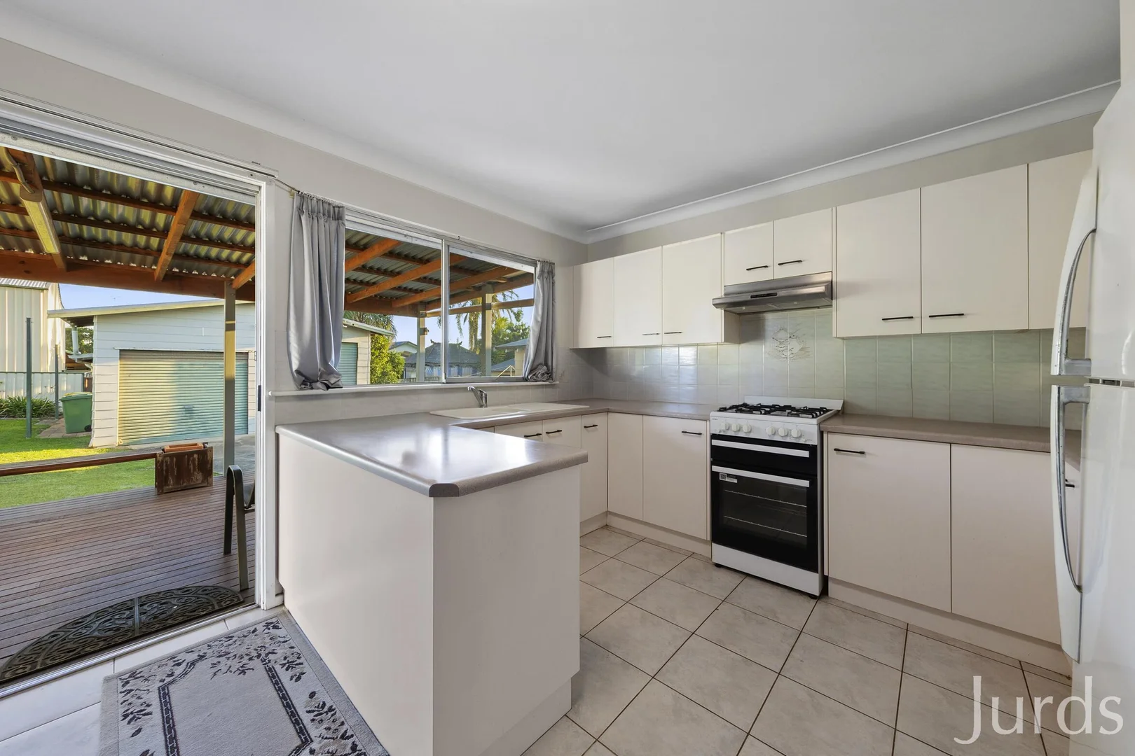 33 Moore Street, Cessnock NSW 2325 photo 4