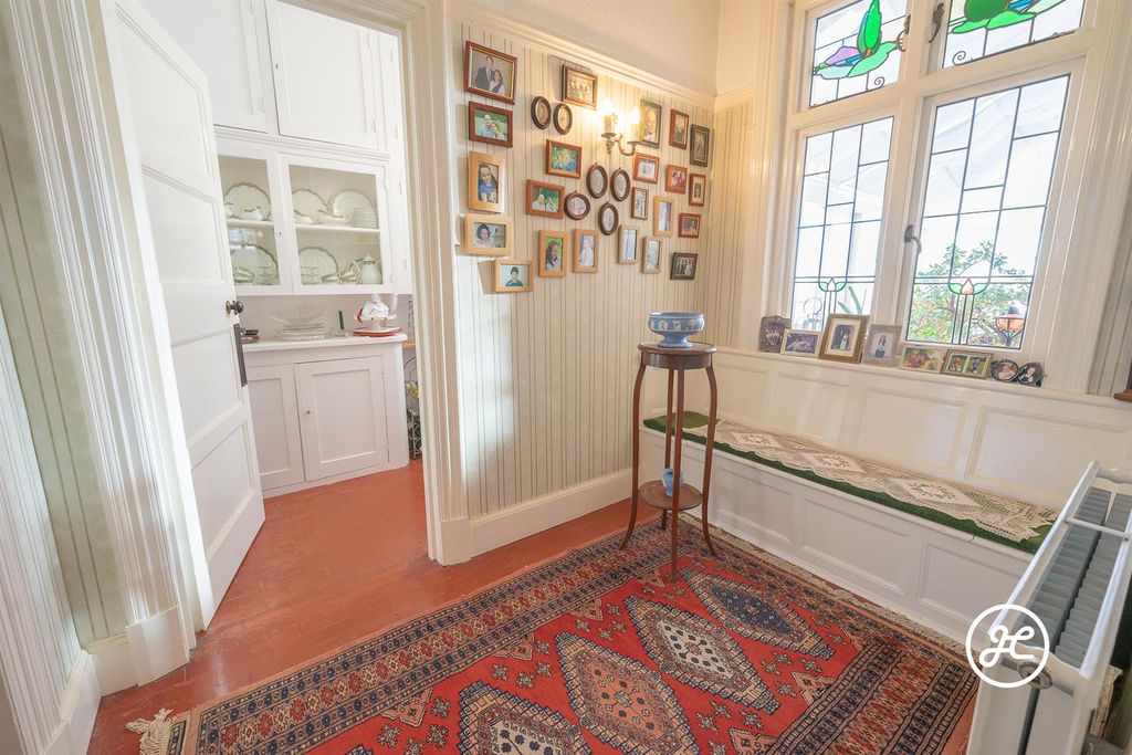 Additional image 14 of 5 bed detached house for saleDurleigh Road, Bridgwater TA6