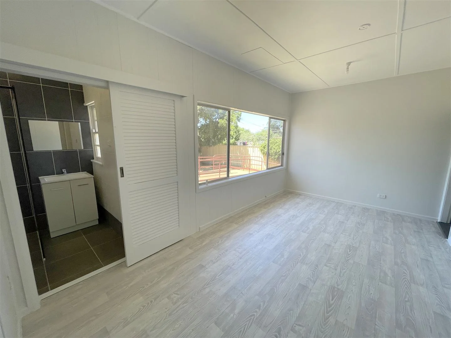 7 Wade Street, Griffith NSW 2680 photo 4