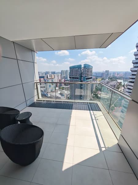 300 Beach Road photo 4