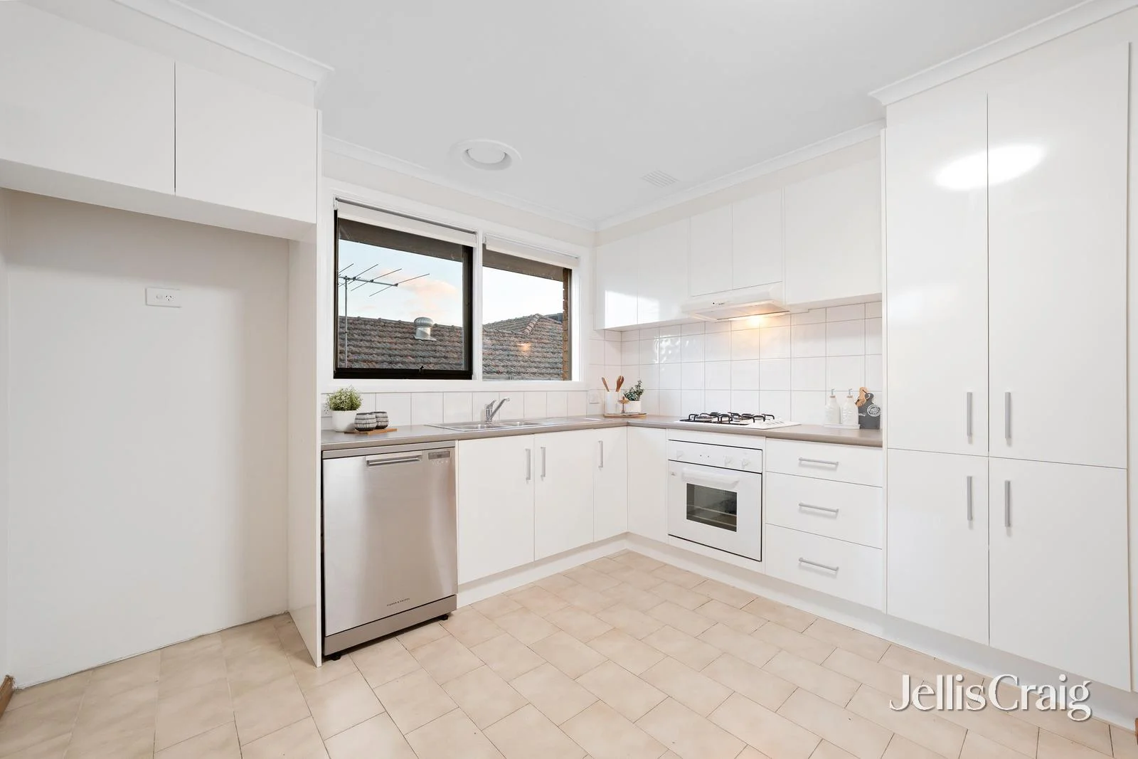 Additional image 6 of 1/18 May Street, Doncaster East VIC 3109