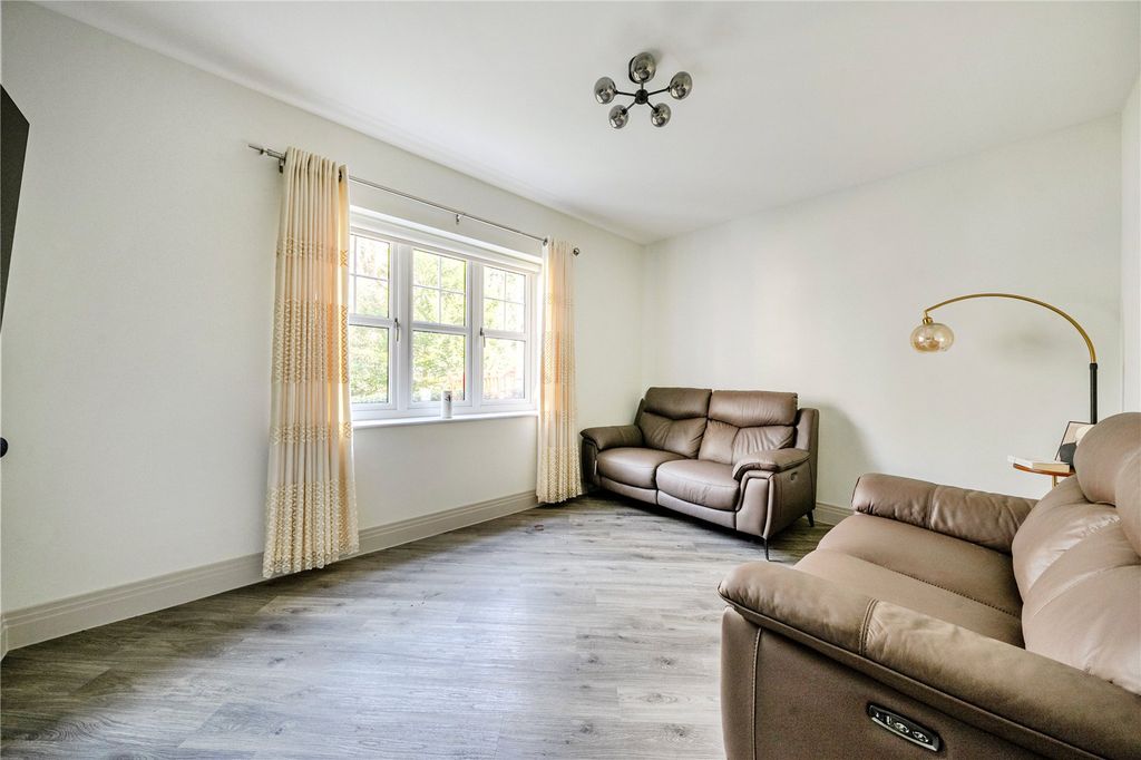 Additional image 23 of 4 bed detached house for saleGale Gardens, Hayley Green, Warfield, Bracknell RG42