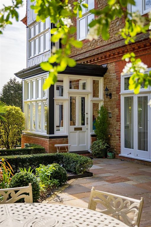 Additional image 15 of 3 bed flat for saleSnowdenham Hall, Snowdenham Lane Bramley, Guildford GU5