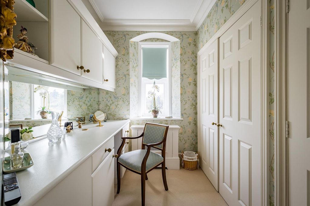 Additional image 33 of 3 bed flat for saleSnowdenham Hall, Snowdenham Lane Bramley, Guildford GU5