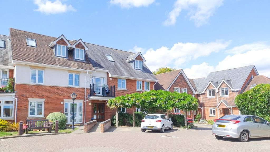 2 bed flat for saleBrookley Road, Brockenhurst SO42