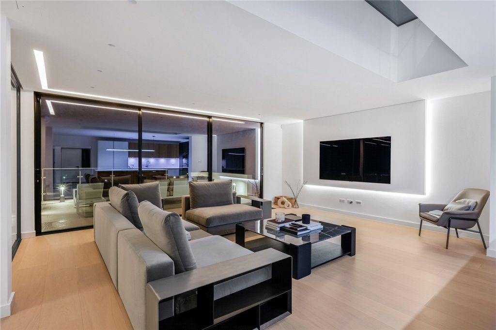Additional image 40 of 5 bed detached house for saleDurham Avenue, Bromley BR2