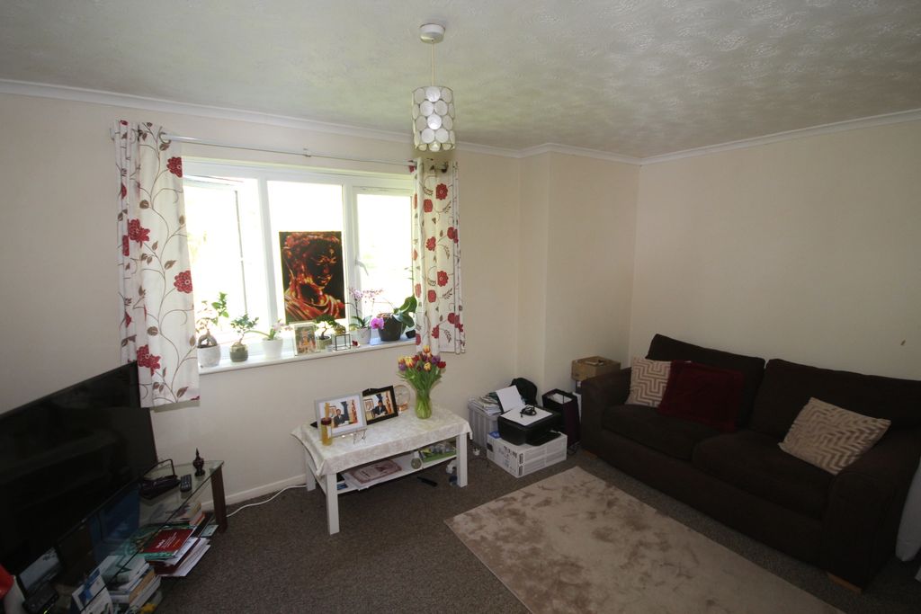 Additional image 2 of 2 bed flat for saleTeal Close, Bridgwater TA6