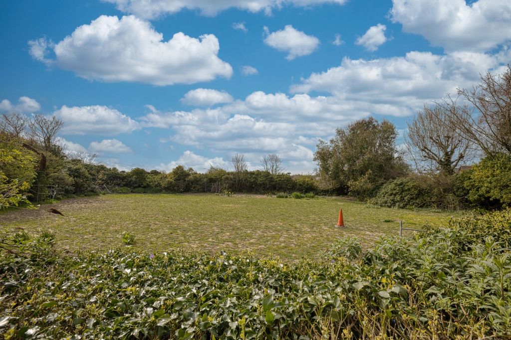 Additional image 9 of 3 bed detached house for saleGeorge Hill Road, Kingsgate, Broadstairs, Kent CT10