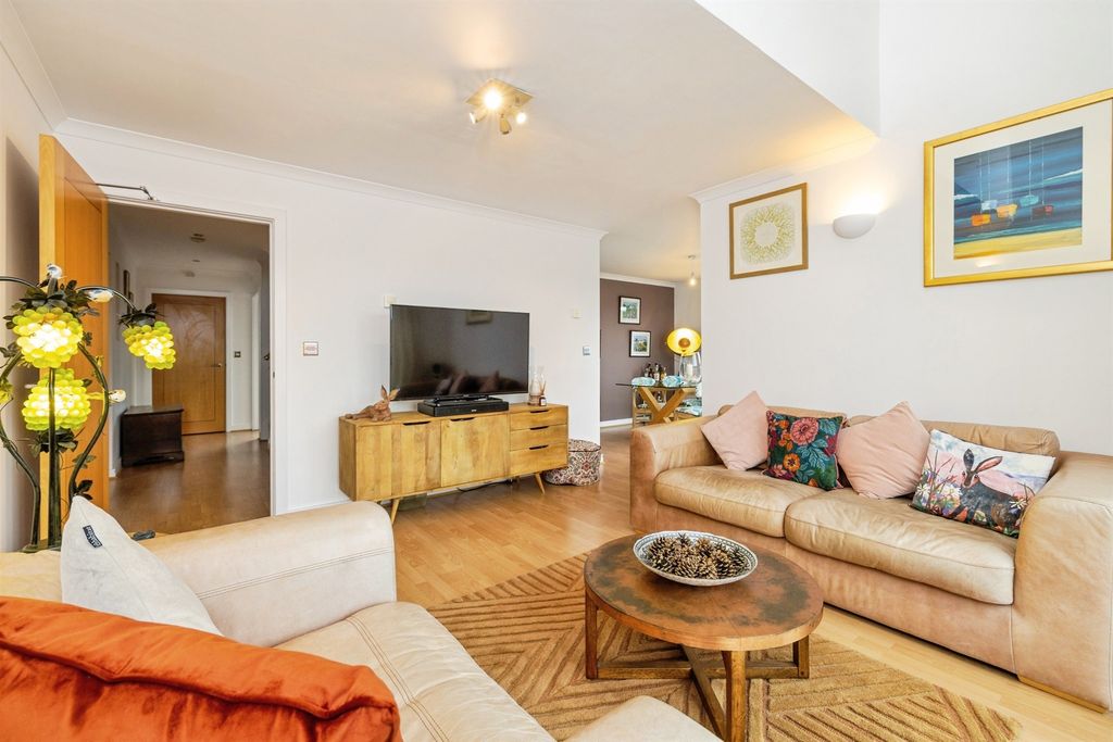 Additional image 9 of 2 bed flat for saleMarine Approach, Lincoln LN1